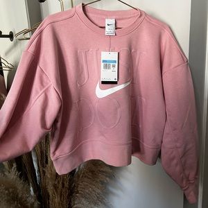 Nike Cropped Crew Neck